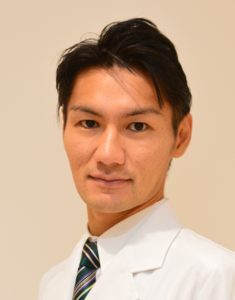 院長 川口佑